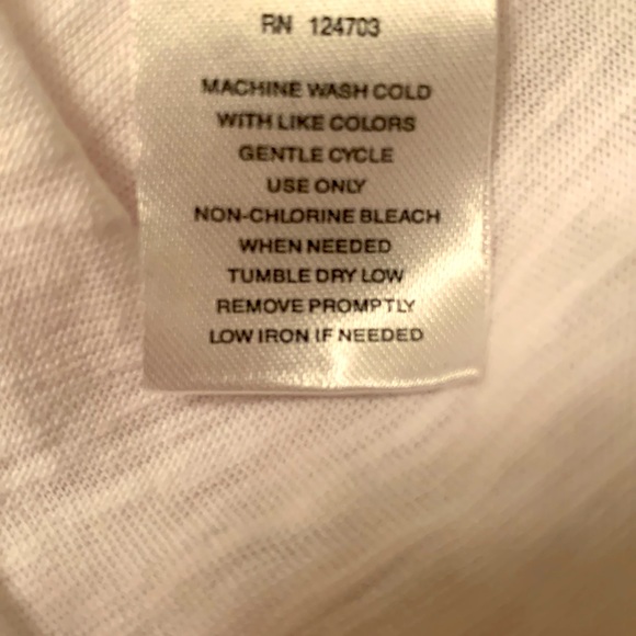 🆕Pretty💕Lacey Top🌼Front Gathered areas w/Crocheted Lace between & side splits - Picture 10 of 11